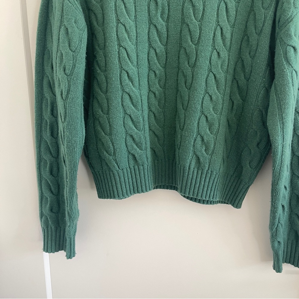 ARITZIA Illustrator Sweater in Forest Green Size Medium - Picture 9 of 11